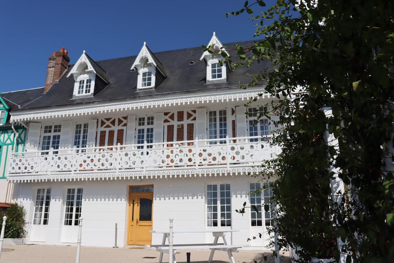 White House, Maison D'Hotes Villequier Exterior photo