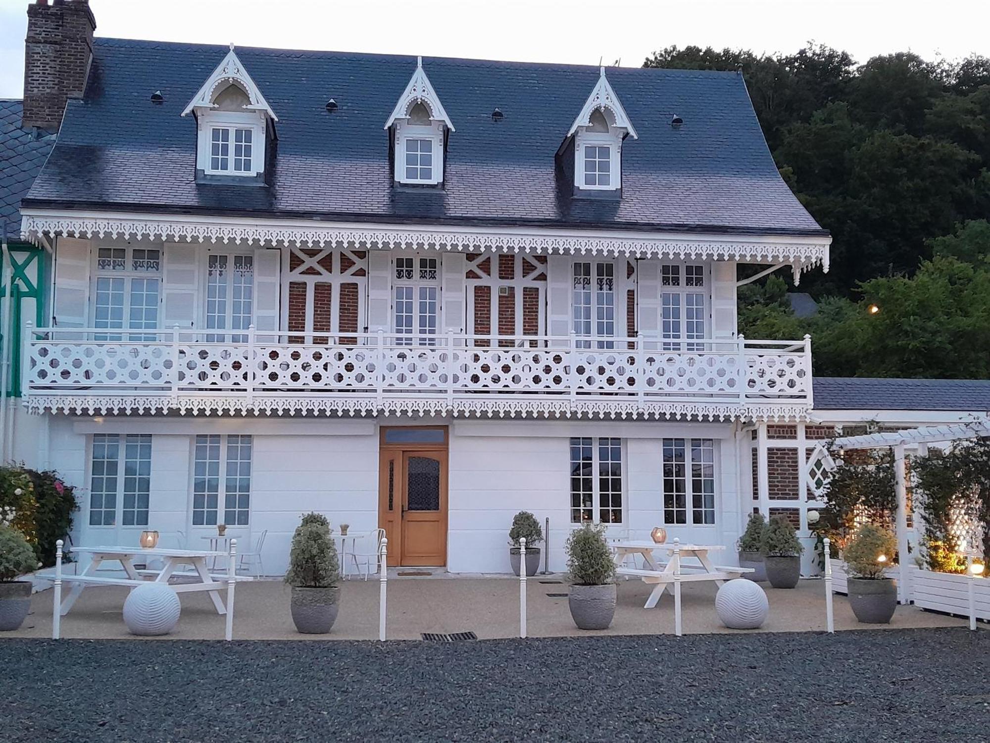 White House, Maison D'Hotes Villequier Exterior photo